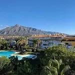 Luxurious 2 Bedroom Apartment, Puerto Banus, Two Beautifull Swimmingpools
